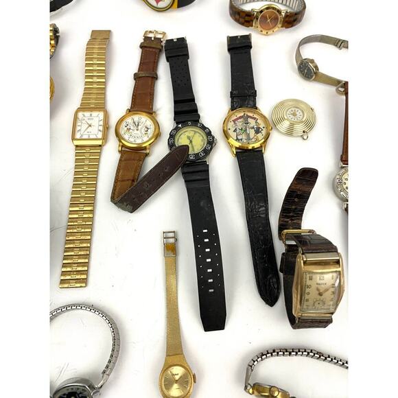 Lot Of 24 Vintage Assorted Watches For Repair Need New Batteries Untested Modern - Picture 7 of 13